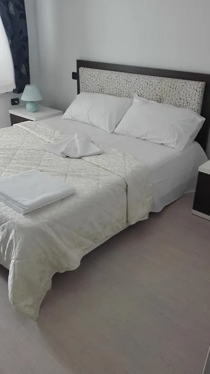 ***  Hotel Albion Durrës Albania